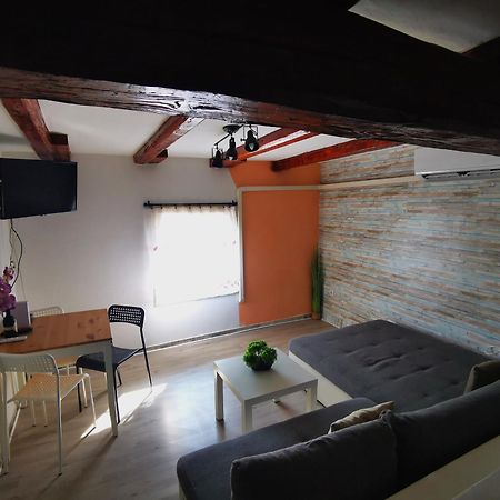 Attica Apartment Пула Екстер'єр фото