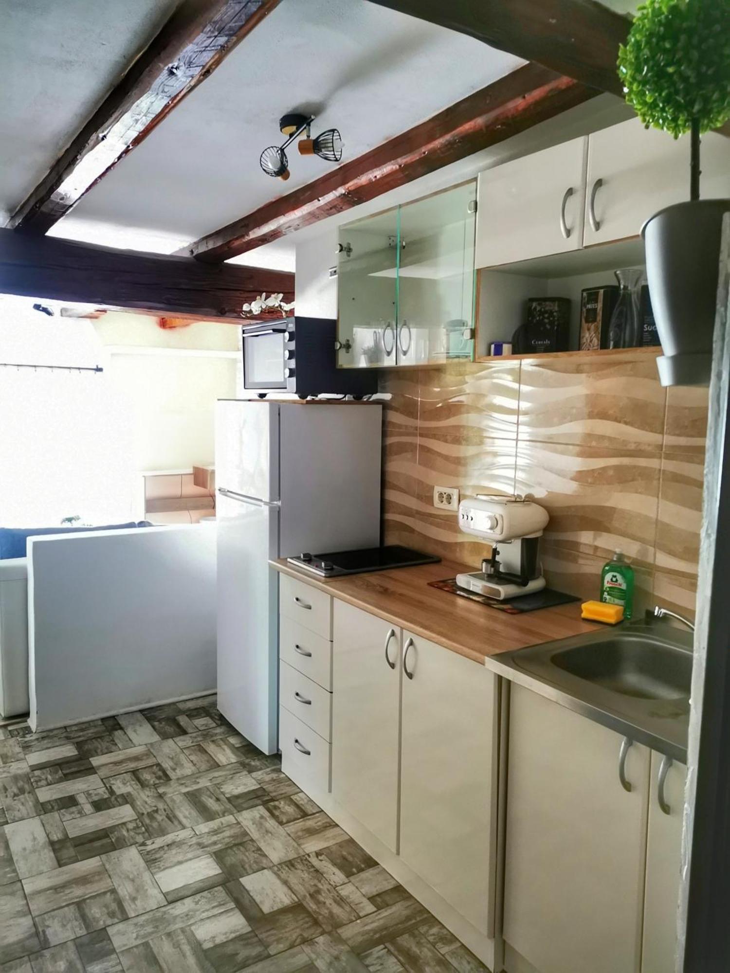 Attica Apartment Пула Екстер'єр фото